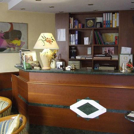Albergo Il Cochino Montale  ภายนอก รูปภาพ