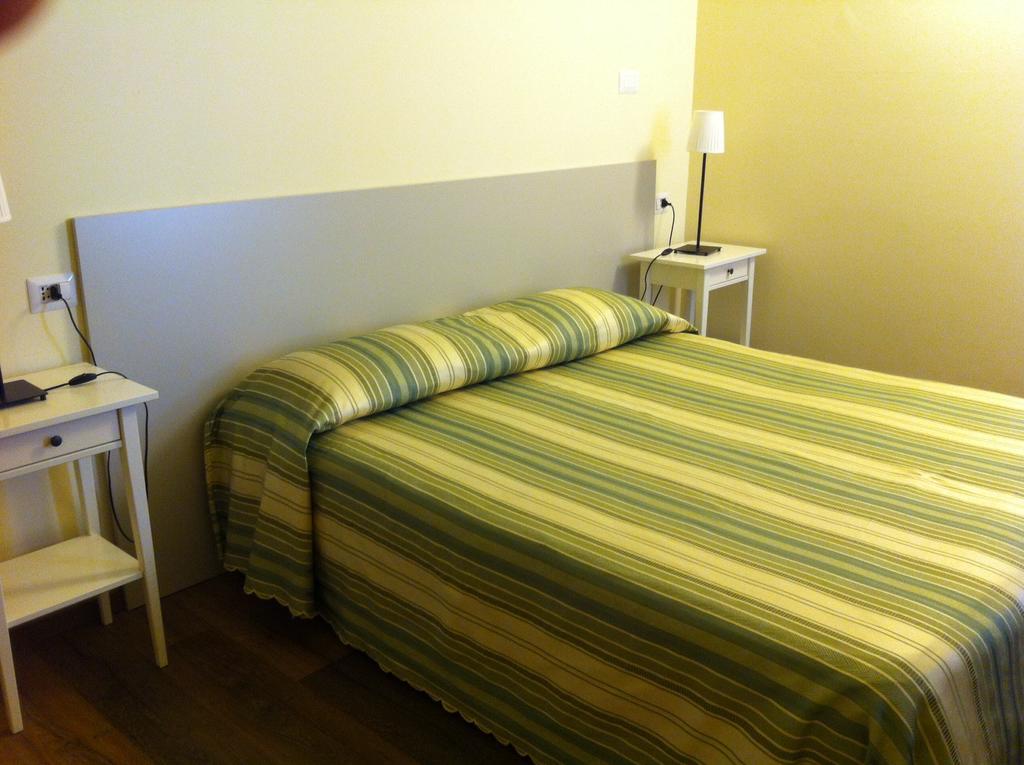Albergo Il Cochino Montale  ภายนอก รูปภาพ